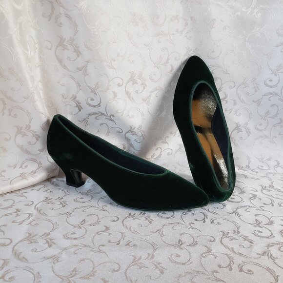 Rich Forrest Green Velvet Kitten heels Sz 8 COLORIFFICS pumps. Like new - Picture 8 of 8